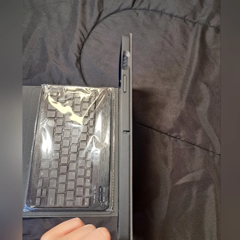 Tablet Case With Magnetic Bluetooth Keyboard For 10 Inch Tablet